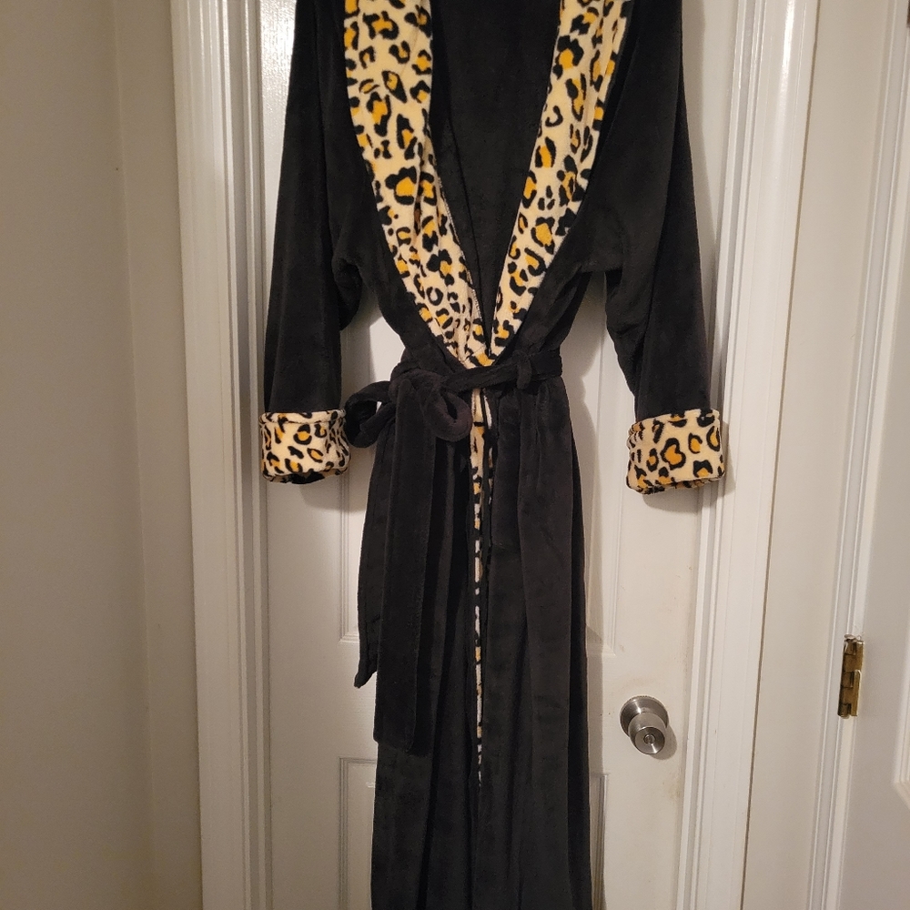 Luxurious bathrobe size 2x by catalog favorites